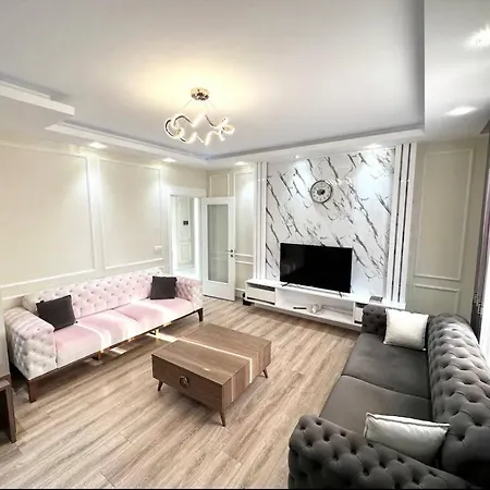 2 Min From Metro Lux Istambul